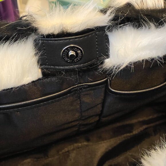 ⭐️HOST PICK⭐️MacKenzie Childs Totally Mod Fab Fur Check Tote! -NEW - Picture 11 of 16